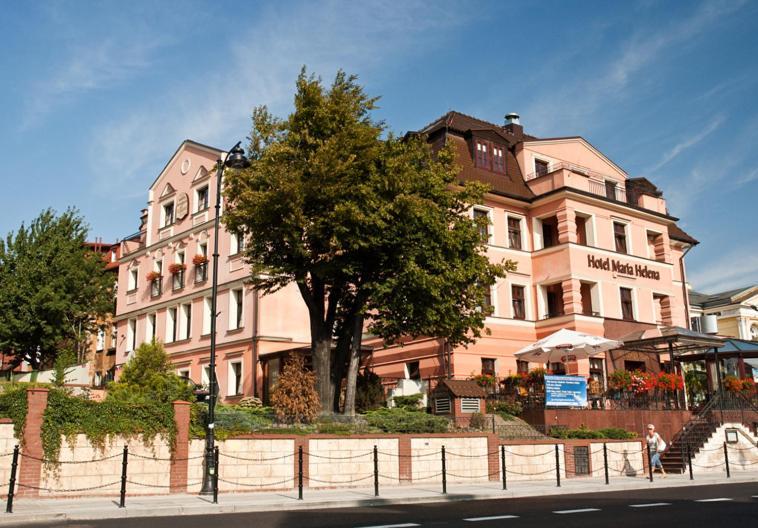 Hotel Maria Helena 스자브노-즈드로이 외부 사진