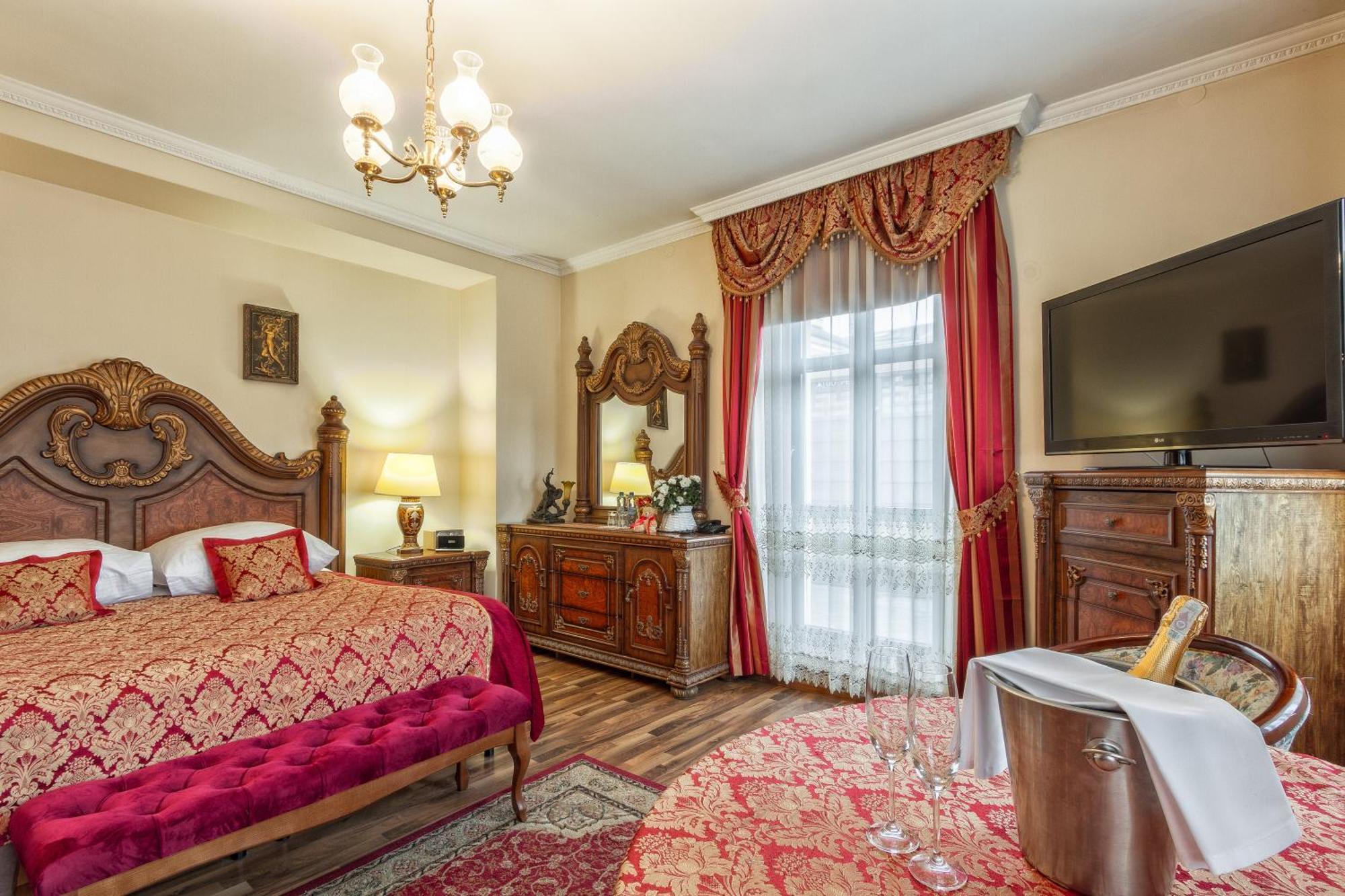Hotel Maria Helena 스자브노-즈드로이 외부 사진